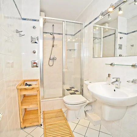 Grand Tulipan Apartment *